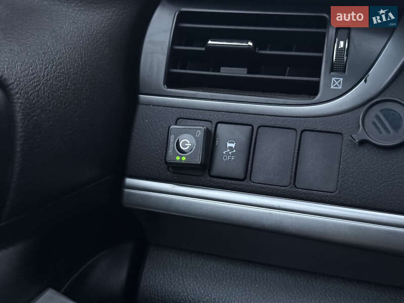 Седан Toyota Camry 2014 в Миколаєві