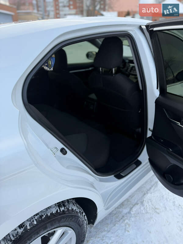 Седан Toyota Camry 2018 в Полтаві