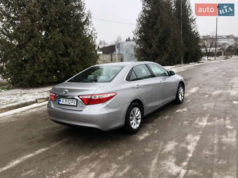 Седан Toyota Camry 2017 в Киеве фото 4 Седан Toyota Camry 2017 в Киеве
