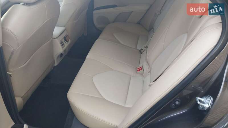 Седан Toyota Camry 2019 в Подільську