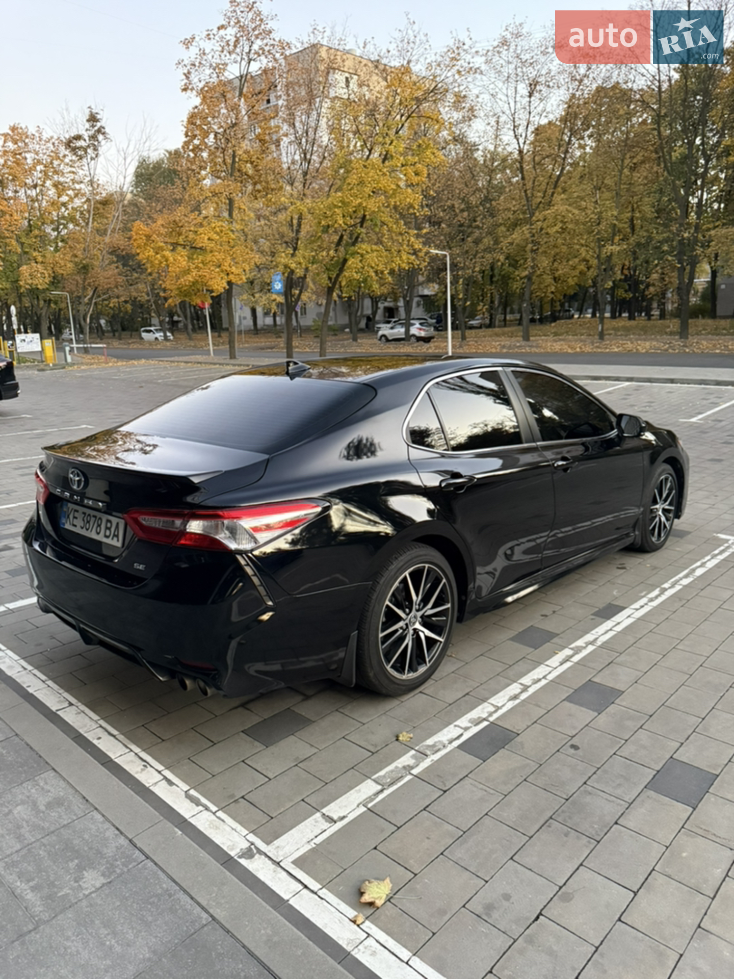 2020 Toyota Camry - мініатюра 3