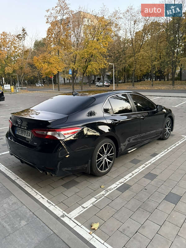 Седан Toyota Camry 2020 в Днепре