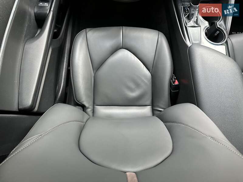 Седан Toyota Camry 2017 в Одессе