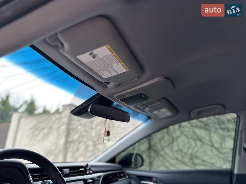 Седан Toyota Camry 2017 в Одессе