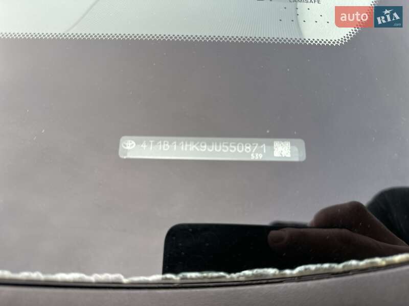 Седан Toyota Camry 2017 в Одессе