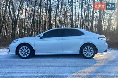 Седан Toyota Camry 2019 в Полтаві