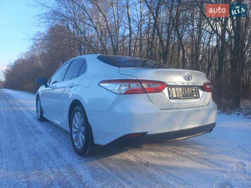 Седан Toyota Camry 2019 в Полтаві фото 6 Седан Toyota Camry 2019 в Полтаві