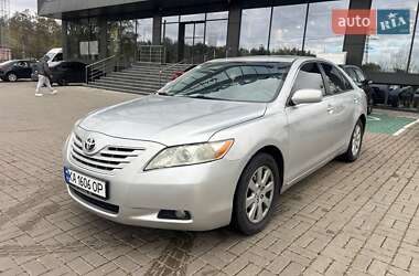 Седан Toyota Camry 2008 в Києві