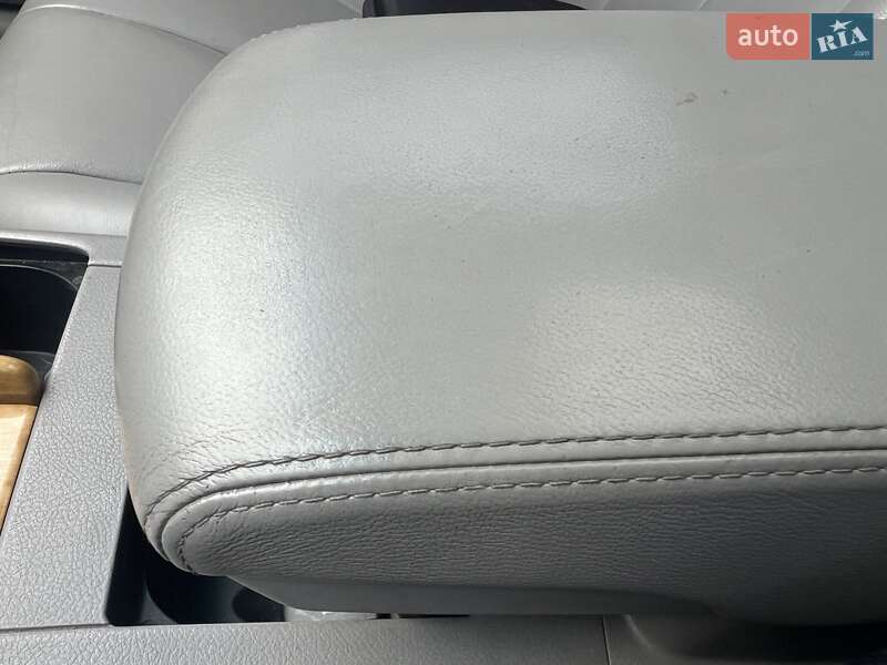 Седан Toyota Camry 2008 в Києві