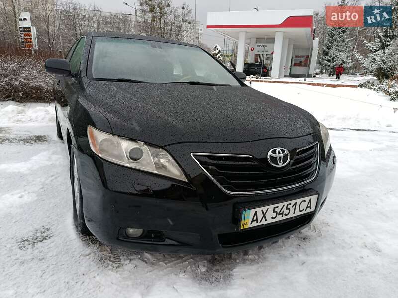 Седан Toyota Camry 2006 в Харькове