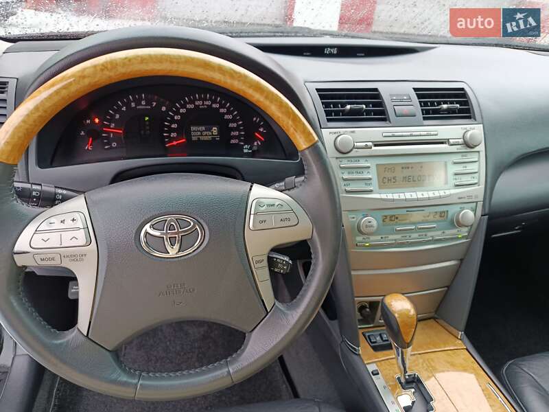 Седан Toyota Camry 2006 в Харькове