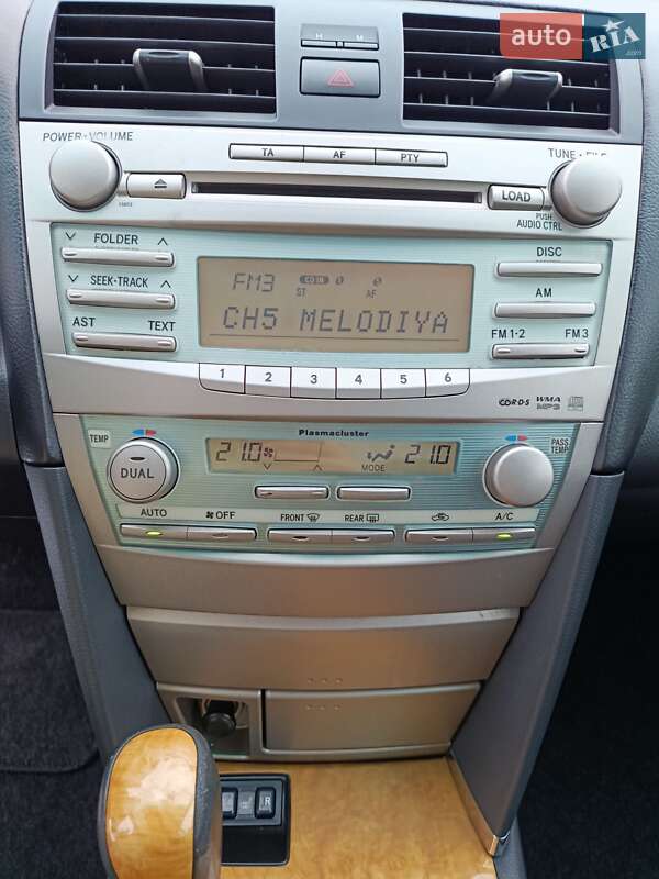 Седан Toyota Camry 2006 в Харькове