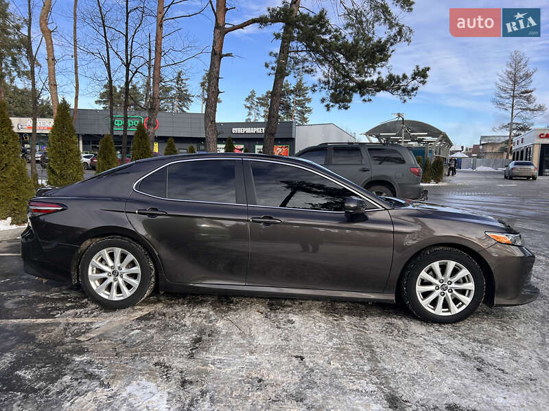 Седан Toyota Camry 2018 в Киеве фото 7 Седан Toyota Camry 2018 в Киеве