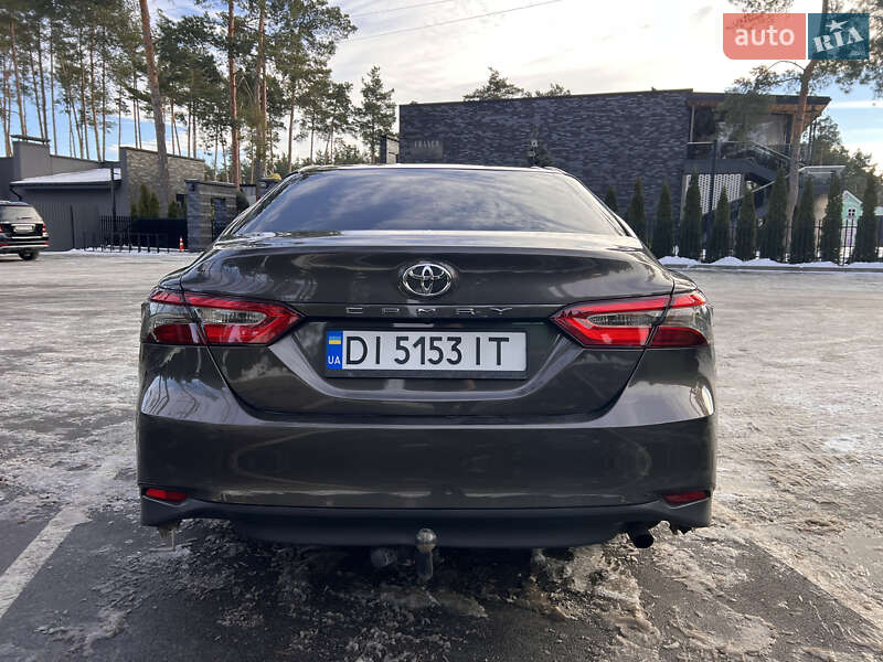 Седан Toyota Camry 2018 в Киеве фото 12 Седан Toyota Camry 2018 в Киеве