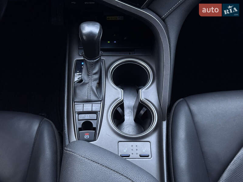 Седан Toyota Camry 2022 в Києві фото 33 Седан Toyota Camry 2022 в Києві