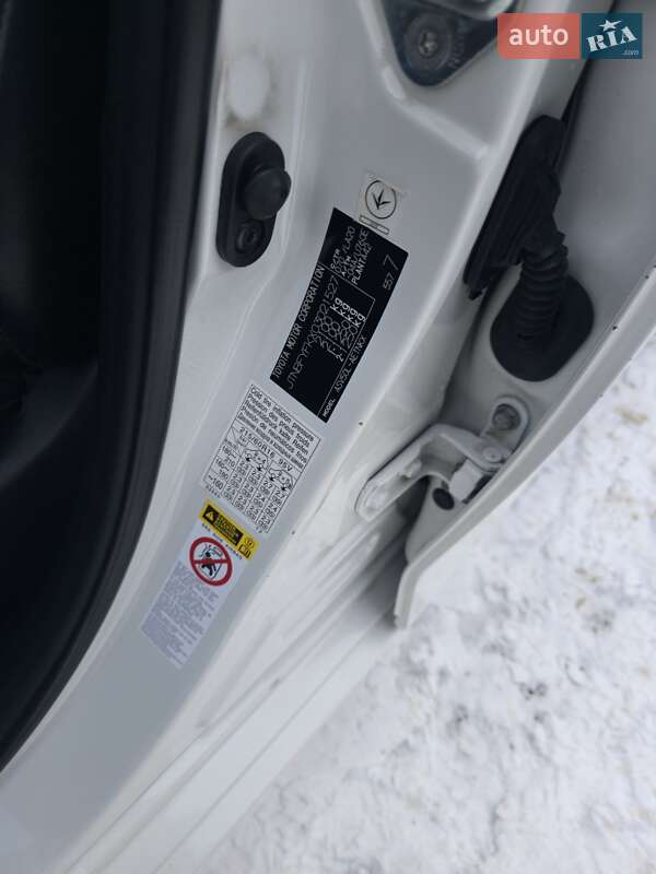 Седан Toyota Camry 2012 в Кропивницькому фото 17 Седан Toyota Camry 2012 в Кропивницькому