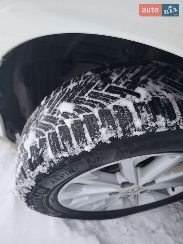 Седан Toyota Camry 2012 в Кропивницькому фото 42 Седан Toyota Camry 2012 в Кропивницькому