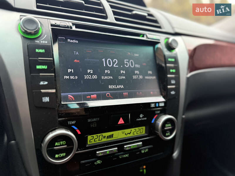 Седан Toyota Camry 2012 в Дніпрі
