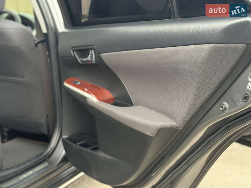 Седан Toyota Camry 2012 в Дніпрі