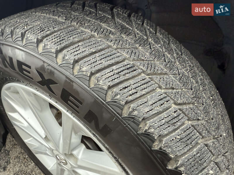 Седан Toyota Camry 2012 в Дніпрі