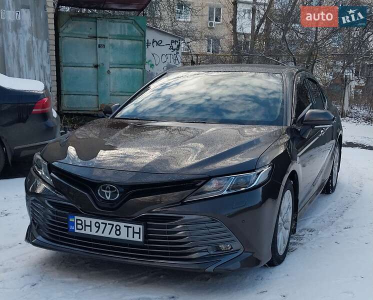 Седан Toyota Camry 2019 в Подільську