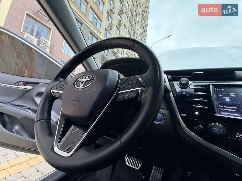 Седан Toyota Camry 2020 в Одессе