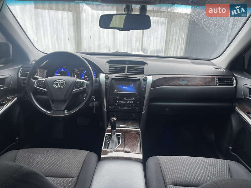 Седан Toyota Camry 2016 в Черкассах