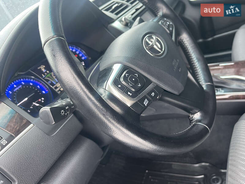 Седан Toyota Camry 2016 в Черкассах