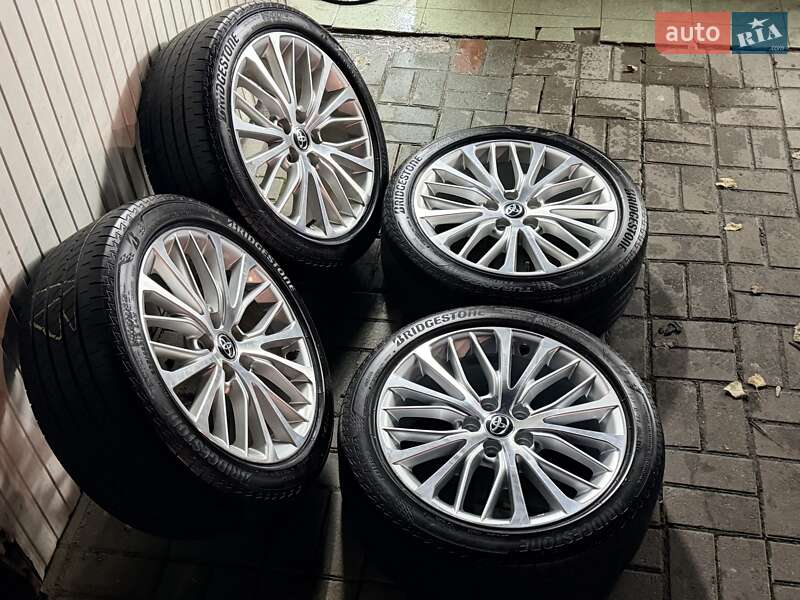 Седан Toyota Camry 2020 в Одессе