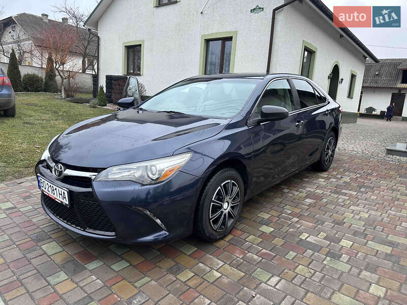 Toyota Camry 2015