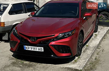Седан Toyota Camry 2021 в Запорожье
