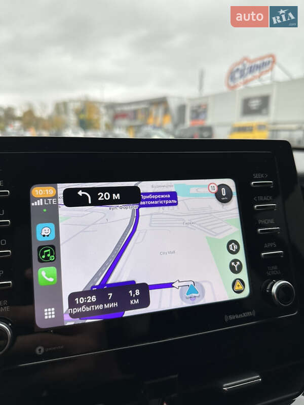 Седан Toyota Camry 2021 в Запорожье