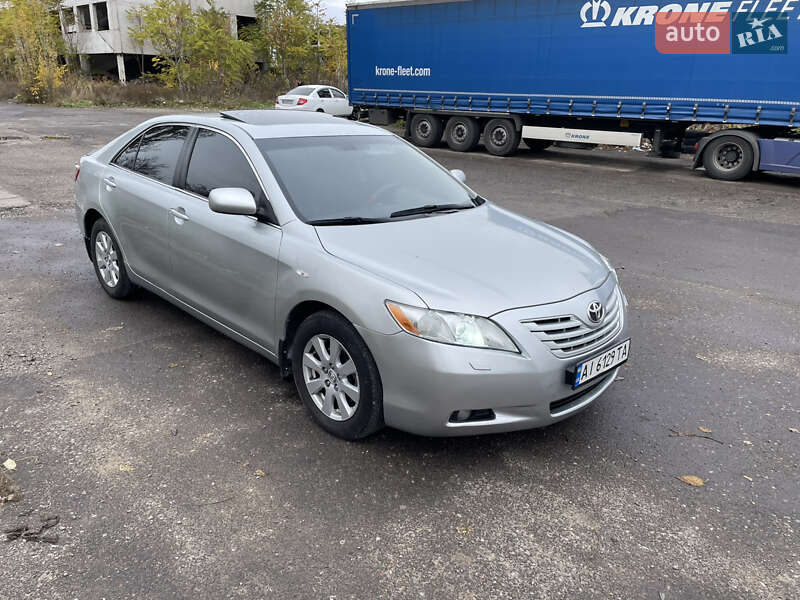 Седан Toyota Camry 2007 в Николаеве