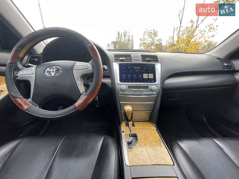 Седан Toyota Camry 2007 в Николаеве