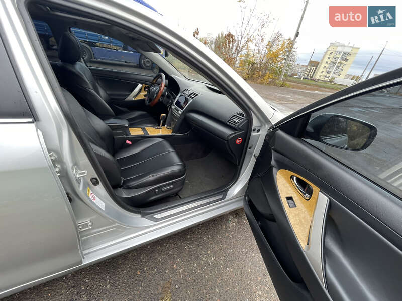 Седан Toyota Camry 2007 в Николаеве