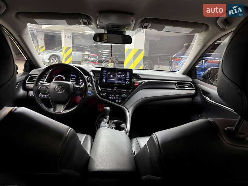 Седан Toyota Camry 2021 в Одессе