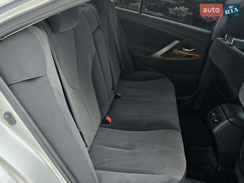 Седан Toyota Camry 2008 в Харькове