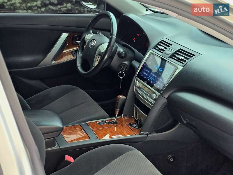 Седан Toyota Camry 2008 в Харькове