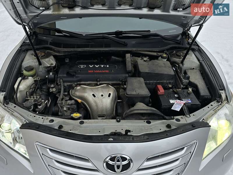 Седан Toyota Camry 2008 в Харькове