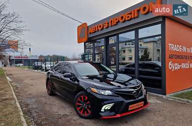 Седан Toyota Camry 2017 в Кропивницькому