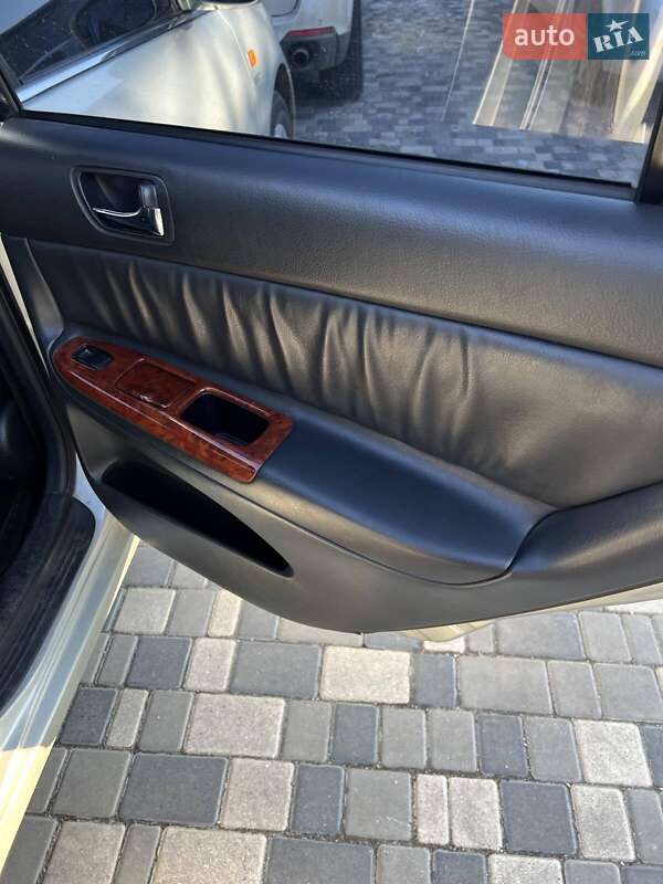 Седан Toyota Camry 2004 в Одессе