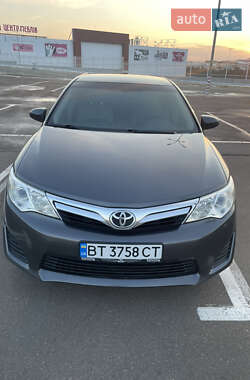 Седан Toyota Camry 2013 в Одессе