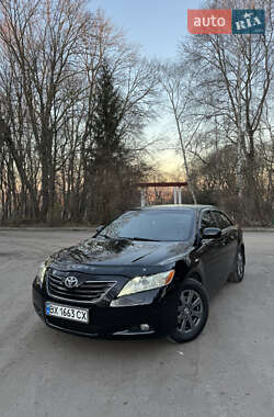 Седан Toyota Camry 2007 в Волочиську