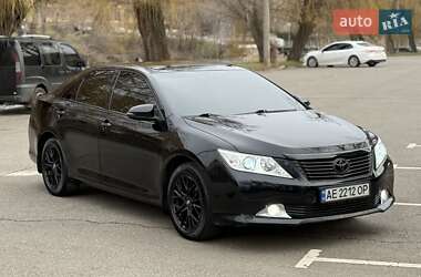Седан Toyota Camry 2012 в Кривом Роге