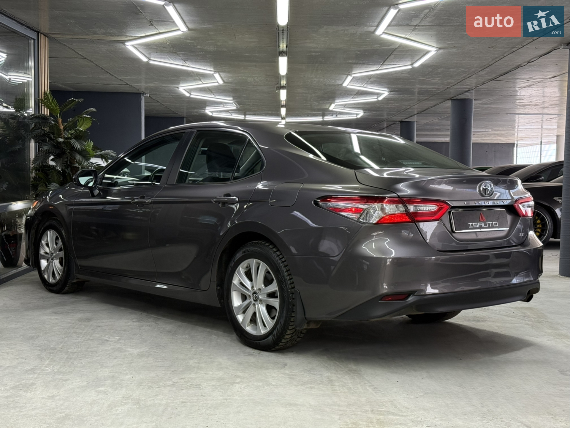 2017 Toyota Camry - мініатюра 11