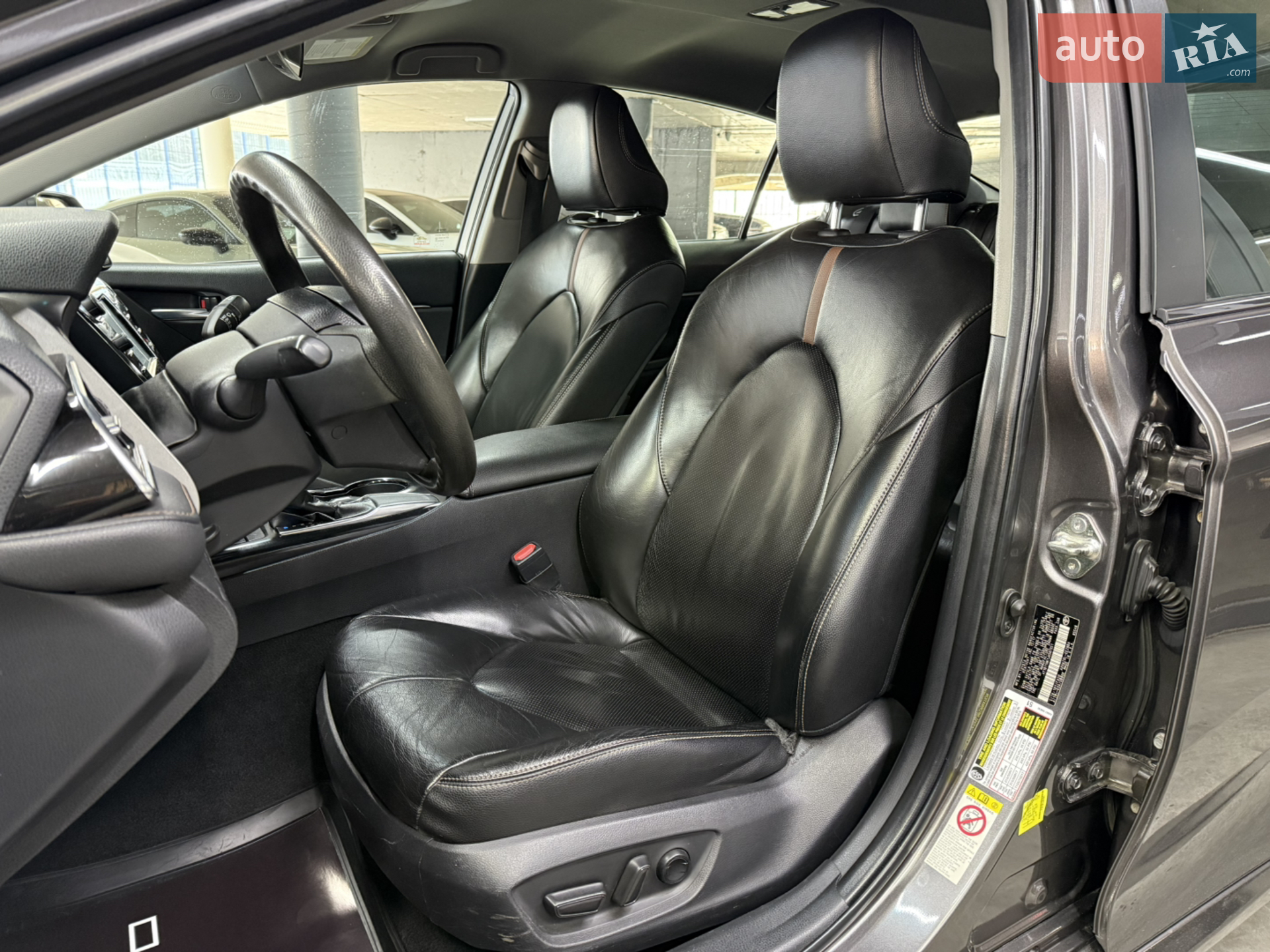 2017 Toyota Camry - мініатюра 19