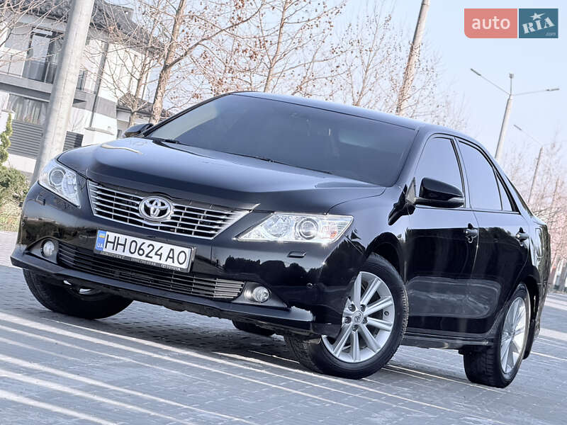 Toyota Camry 2012