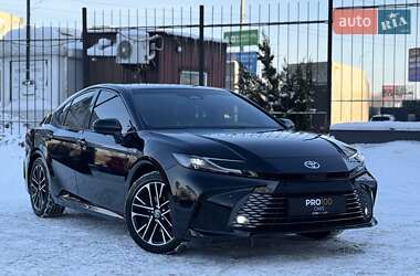 Седан Toyota Camry 2024 в Киеве