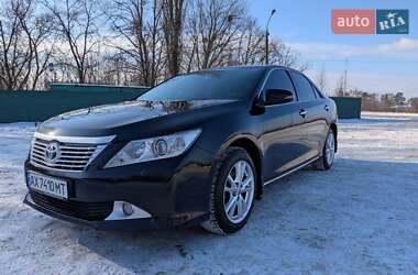 Седан Toyota Camry 2013 в Харькове