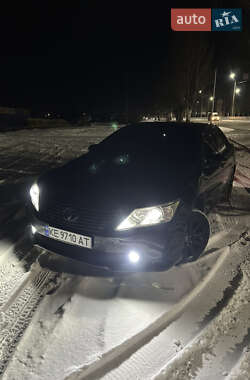 Седан Toyota Camry 2013 в Дніпрі